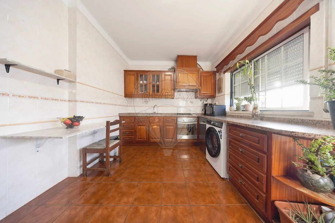 Apartamento T2 para Venda em Azambuja Foto 33