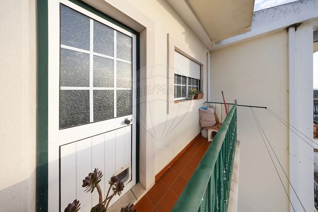 Apartamento T2 para Venda em Azambuja Foto 39