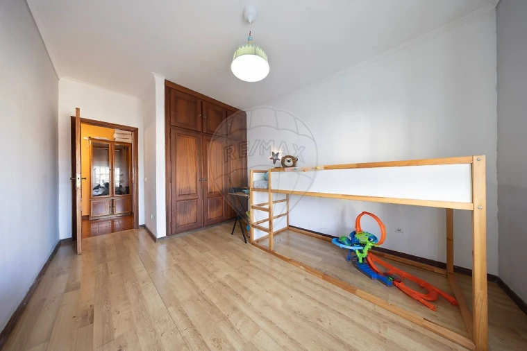 Apartamento T2 para Venda em Azambuja Foto 26