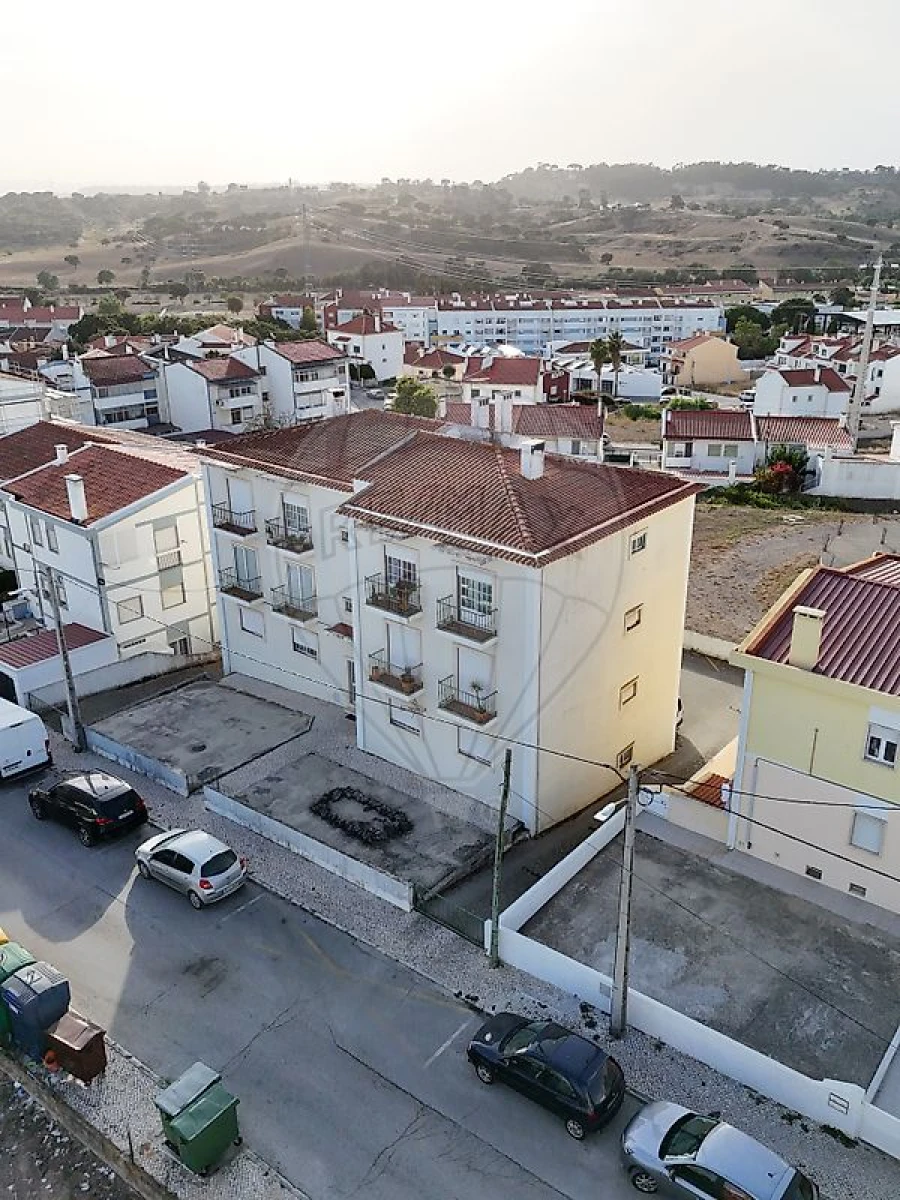 Apartamento T2 para Venda em Azambuja Foto 11