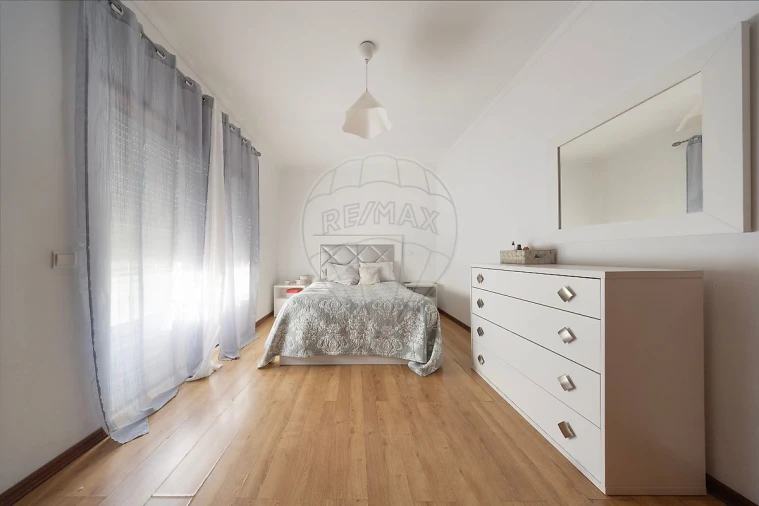 Apartamento T2 para Venda em Azambuja Foto 22