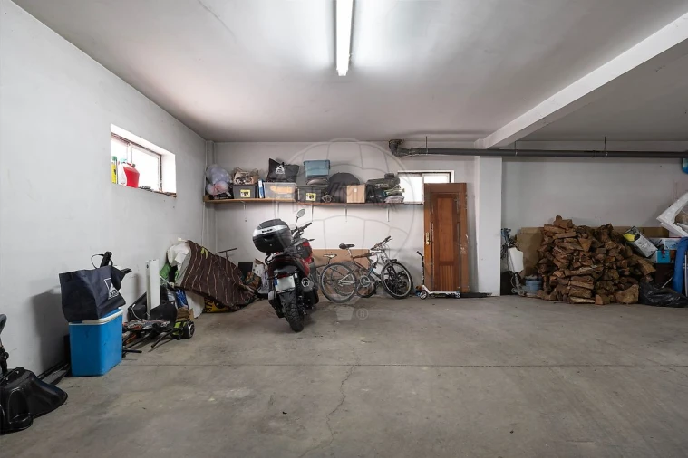 Apartamento T2 para Venda em Azambuja Foto 44