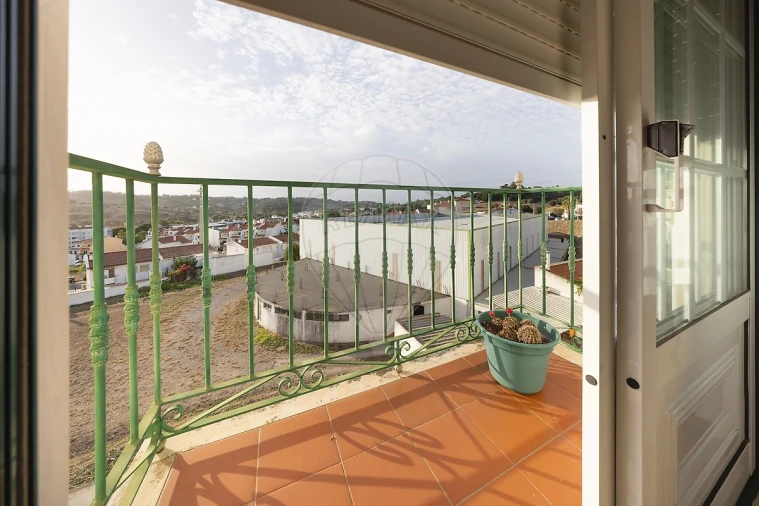 Apartamento T2 para Venda em Azambuja Foto 25