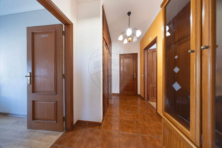 Apartamento T2 para Venda em Azambuja Foto 21