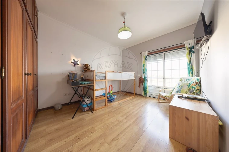 Apartamento T2 para Venda em Azambuja Foto 32