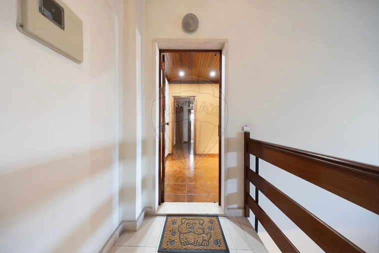Apartamento T2 para Venda em Azambuja Foto 17