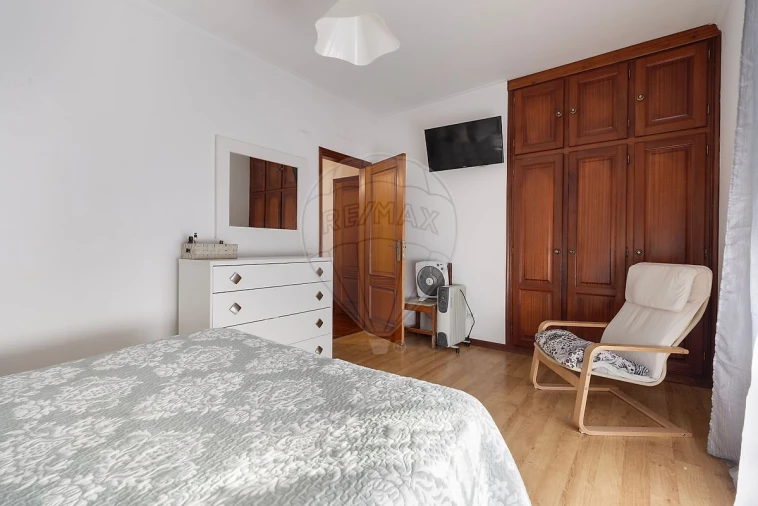Apartamento T2 para Venda em Azambuja Foto 24