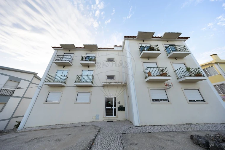 Apartamento T2 para Venda em Azambuja Foto 42