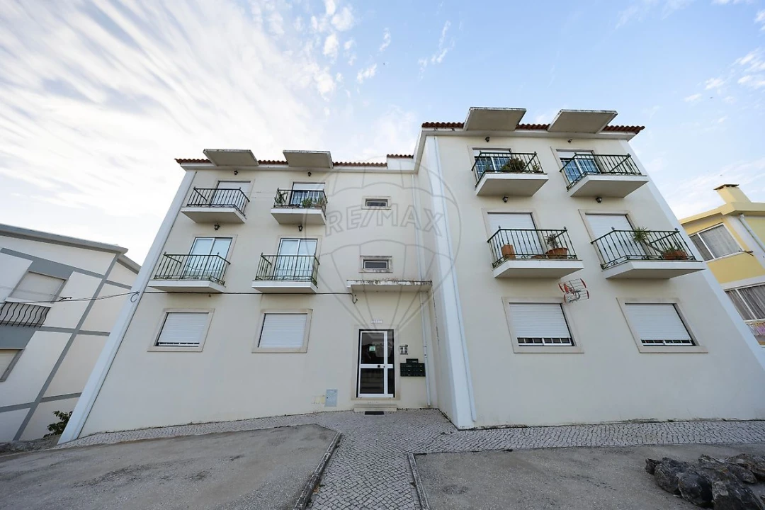 Apartamento T2 para Venda em Azambuja Foto 42