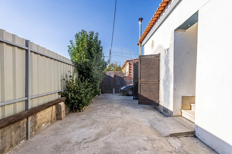 Moradia T2 para Venda em Azambuja Foto 31