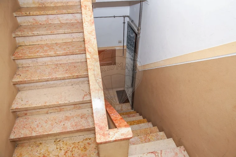 Apartamento T2 para Venda em Vila Franca de Xira Foto 3