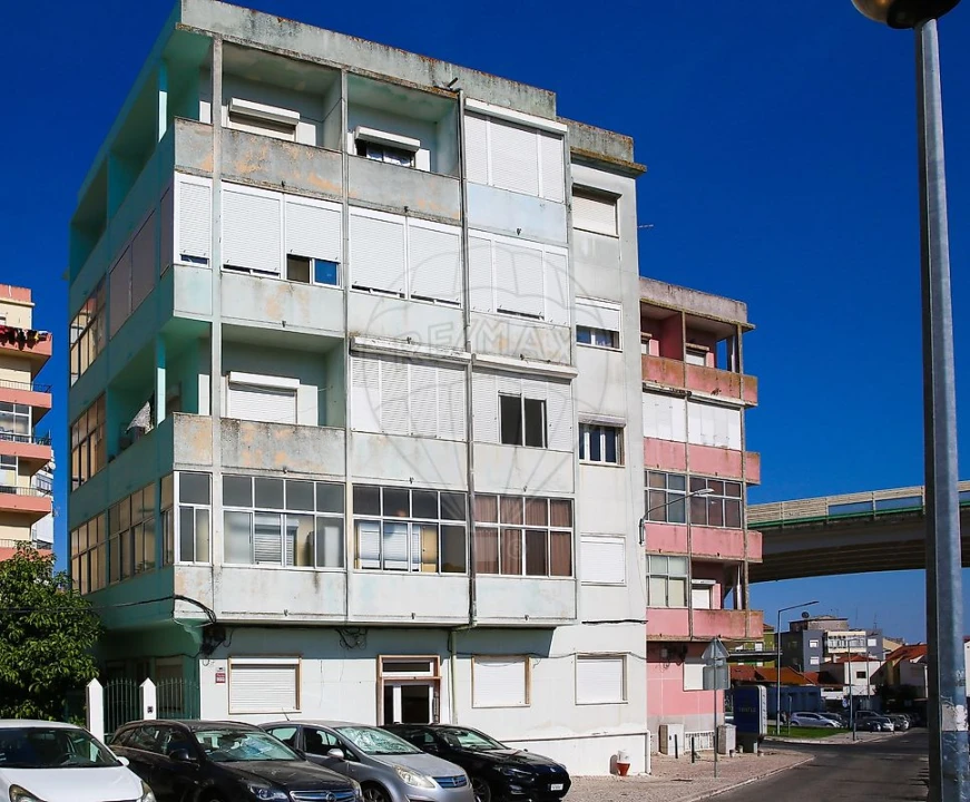 Apartamento T2 para Venda em Vila Franca de Xira Foto 1