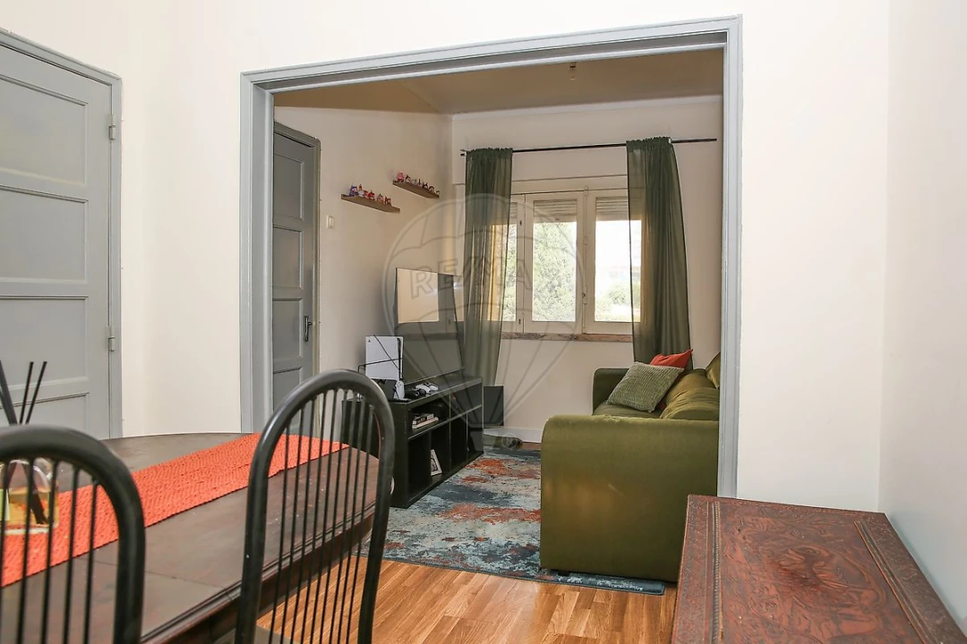 Apartamento T2 para Venda em Vila Franca de Xira Foto 8