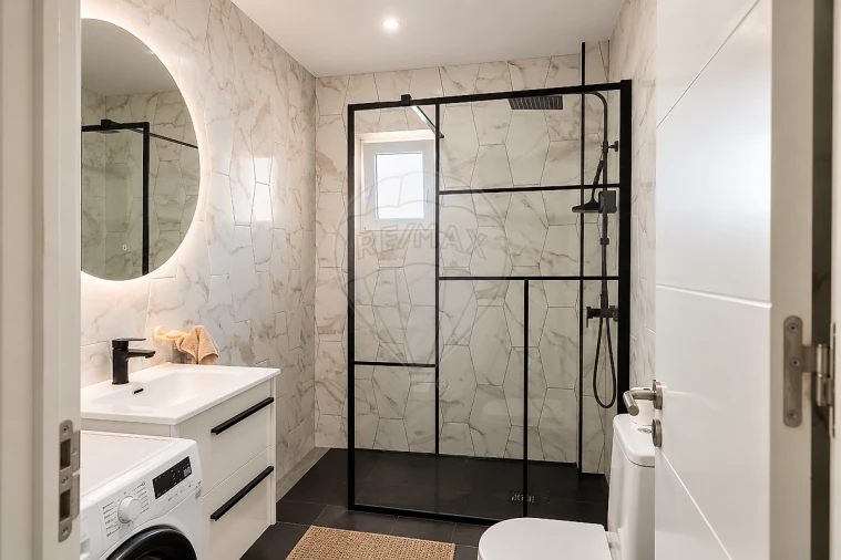 Apartamento T2 para Venda em Teixoso e Sarzedo Foto 6