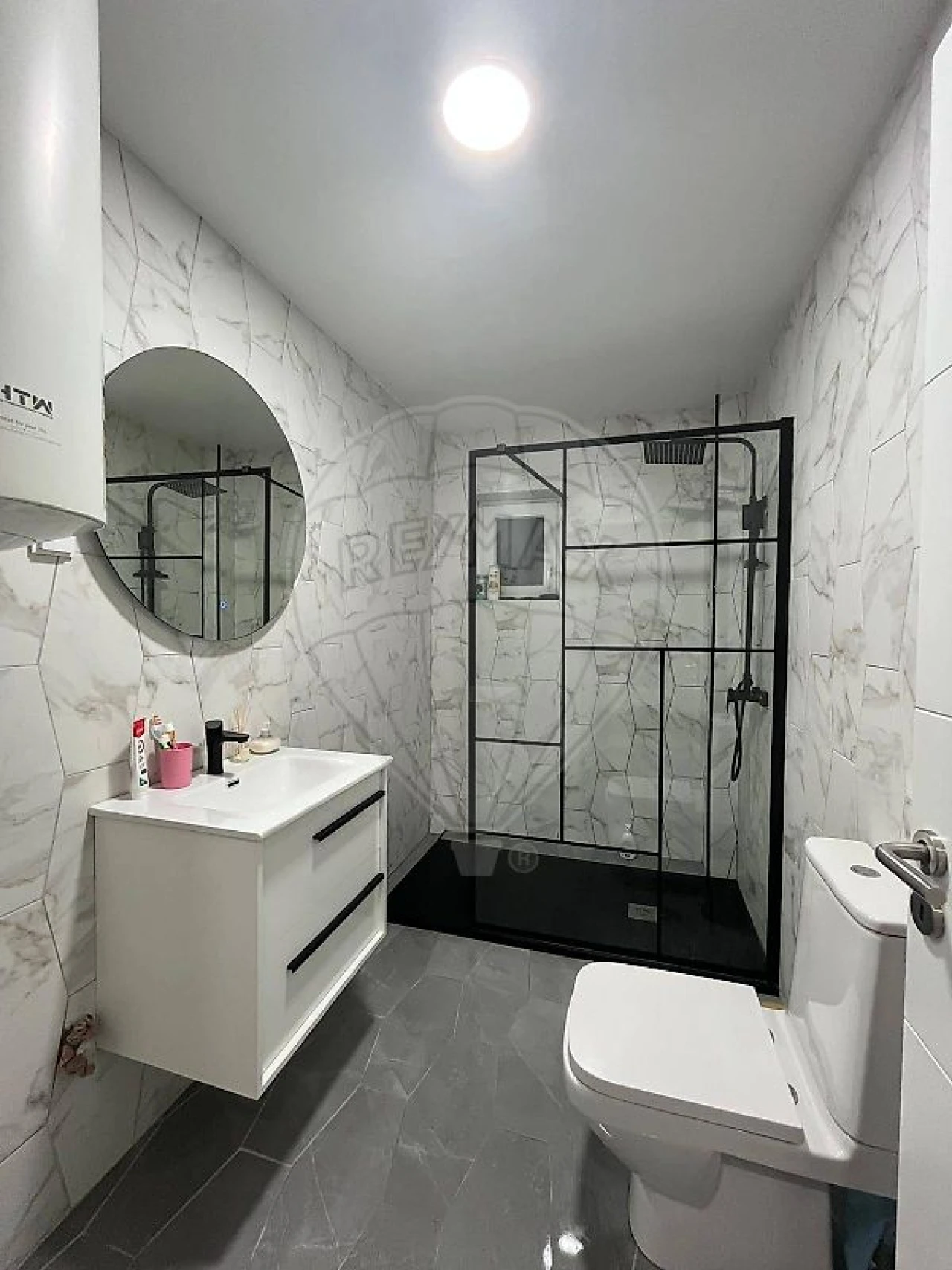 Apartamento T2 para Venda em Teixoso e Sarzedo Foto 2