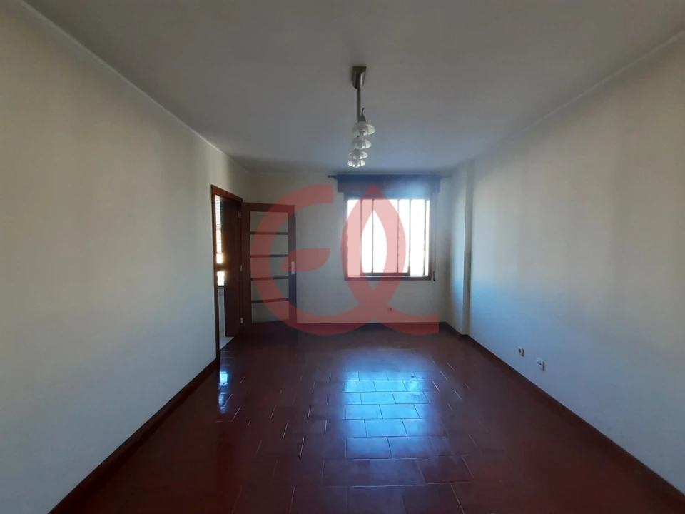 Apartamento T2 para Venda em Darque Foto 2