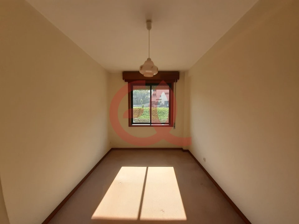 Apartamento T2 para Venda em Darque Foto 3
