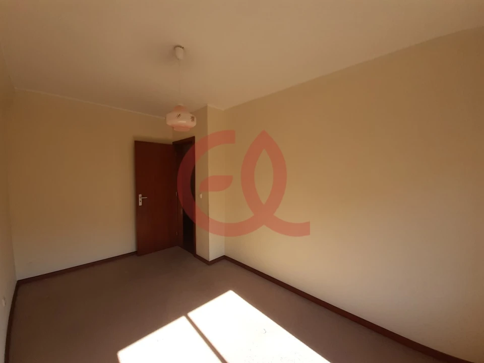 Apartamento T2 para Venda em Darque Foto 7