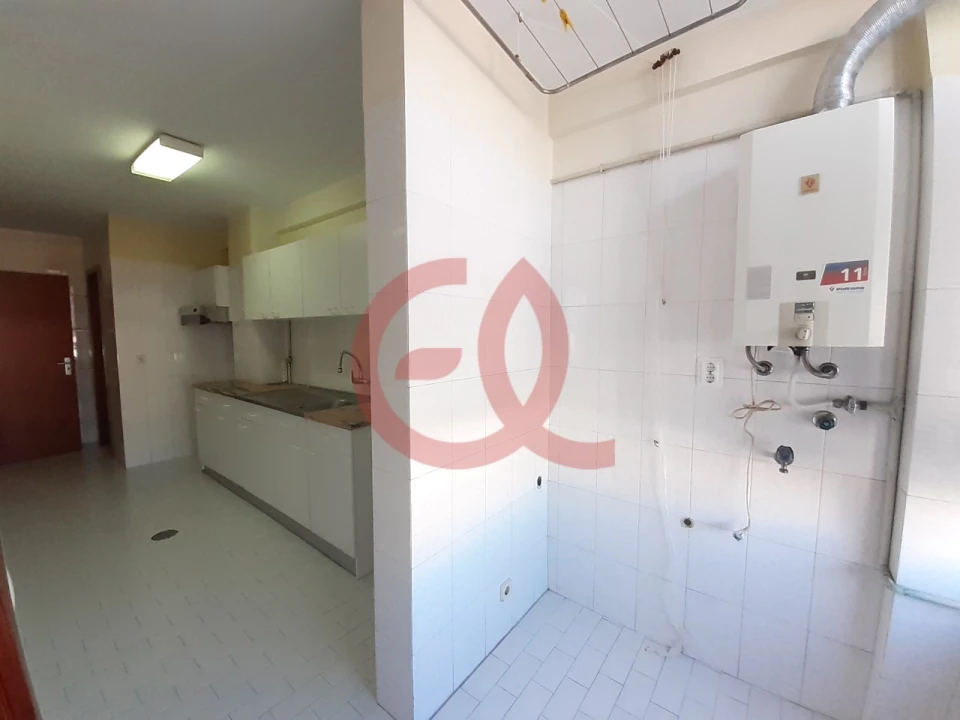 Apartamento T2 para Venda em Darque Foto 12