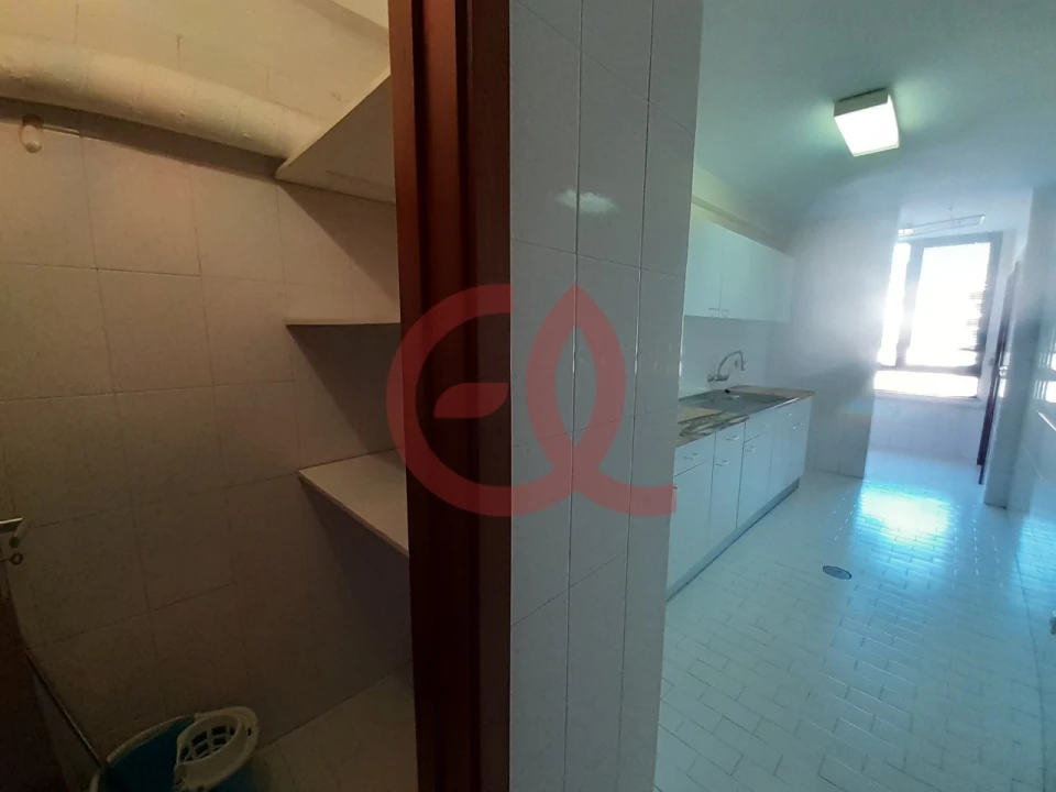 Apartamento T2 para Venda em Darque Foto 15