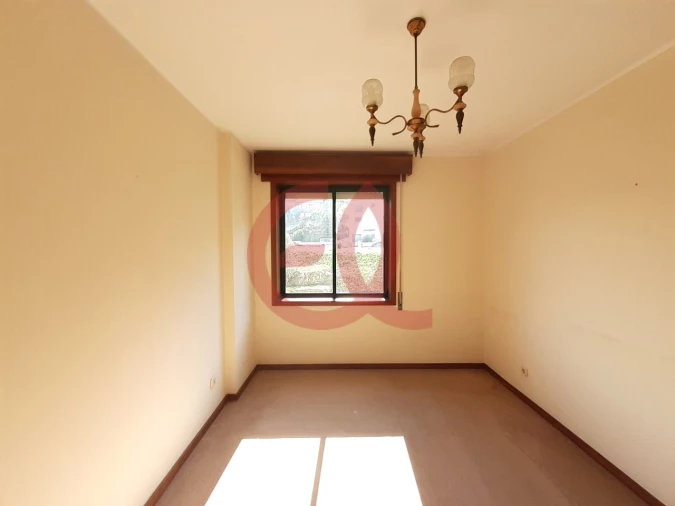 Apartamento T2 para Venda em Darque Foto 4