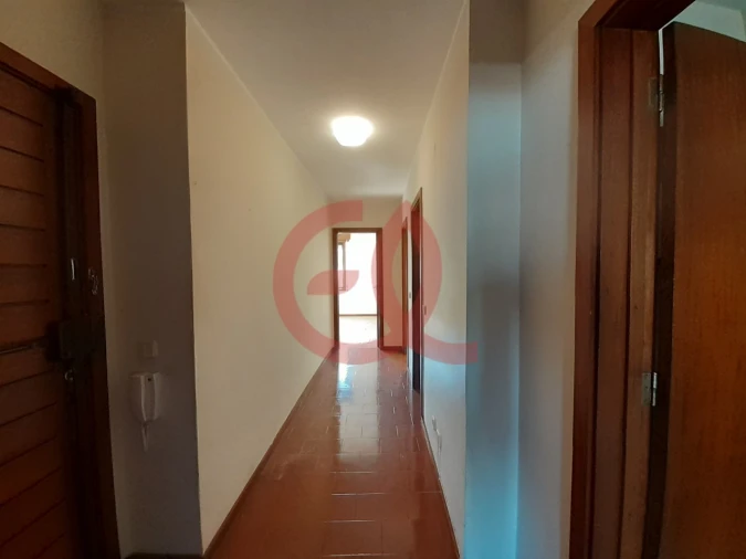 Apartamento T2 para Venda em Darque Foto 11