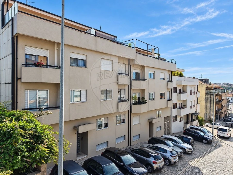 Apartamento T2 para Venda em Campanhã Foto 1