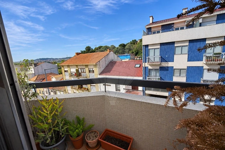 Apartamento T2 para Venda em Campanhã Foto 19