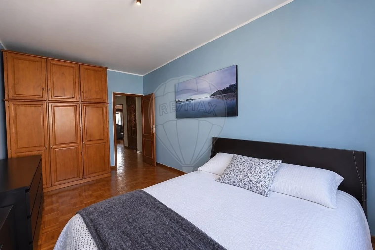 Apartamento T2 para Venda em Campanhã Foto 21