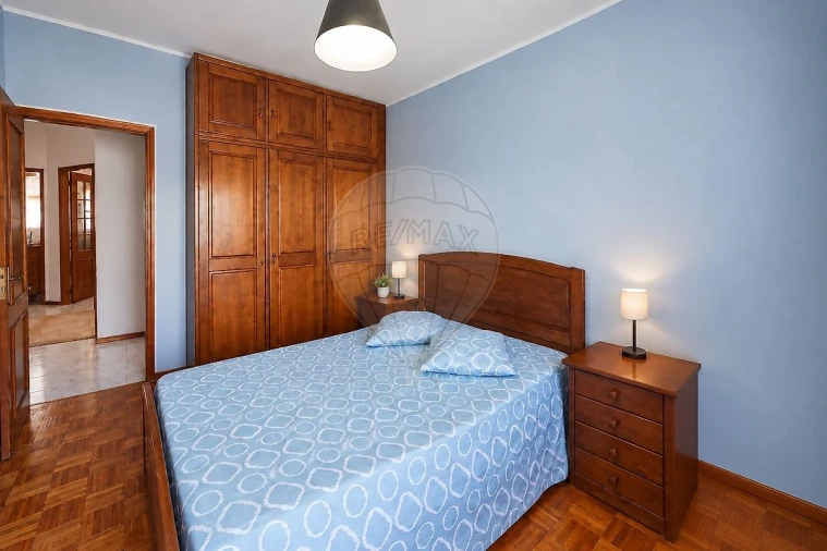 Apartamento T2 para Venda em Campanhã Foto 18