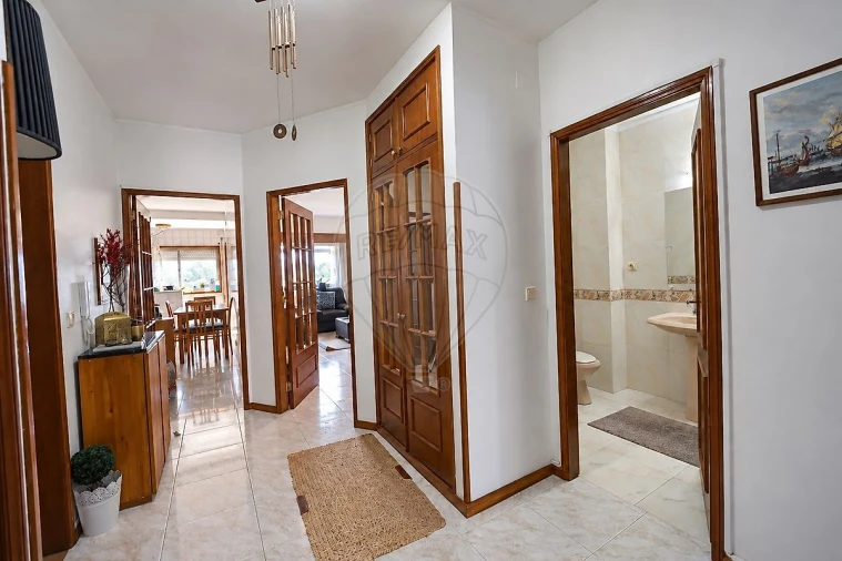Apartamento T2 para Venda em Campanhã Foto 23