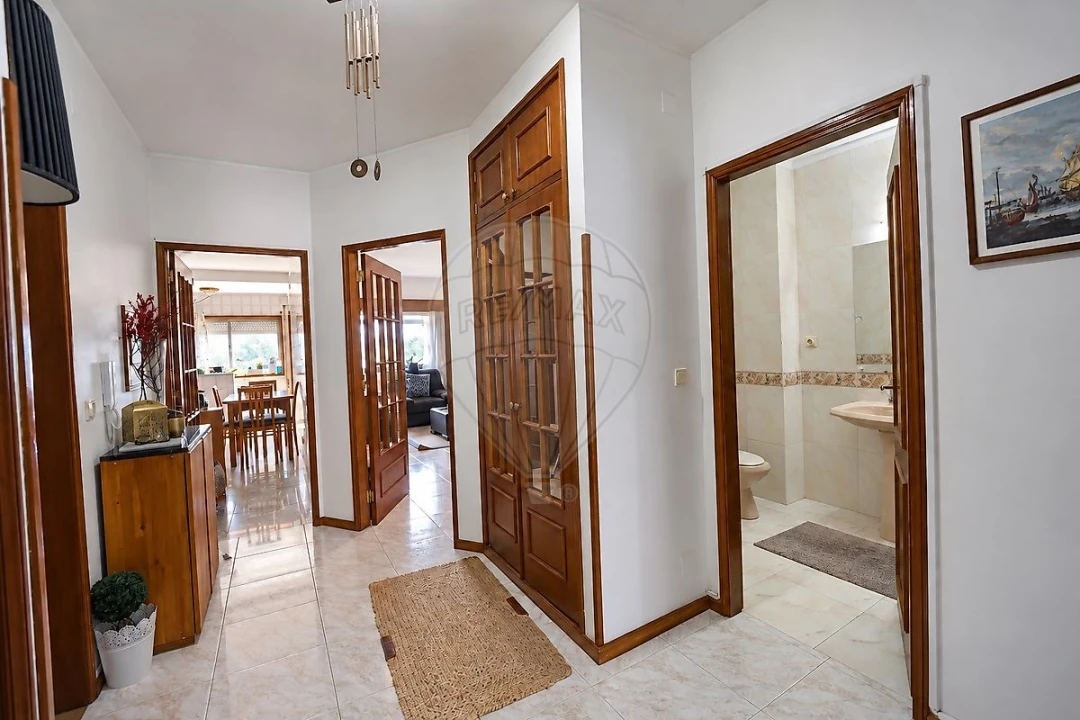 Apartamento T2 para Venda em Campanhã Foto 23