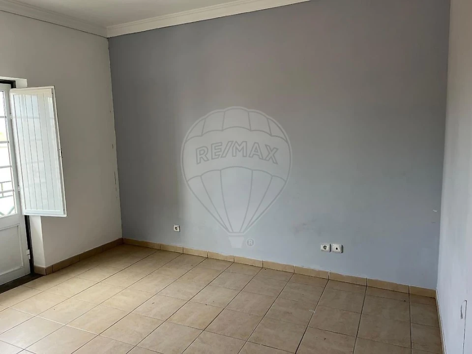 Apartamento T3 para Arrendamento em Almeirim Foto 3