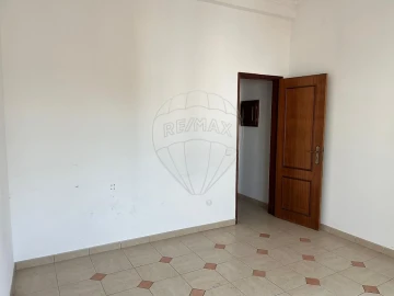 Apartamento T3 para Arrendamento em Almeirim