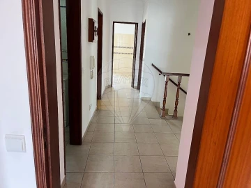 Apartamento T3 para Arrendamento em Almeirim