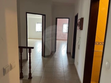 Apartamento T3 para Arrendamento em Almeirim