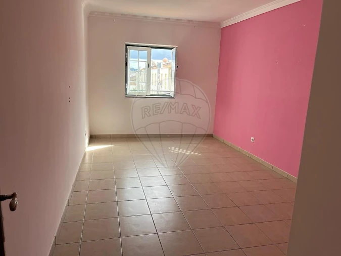 Apartamento T3 para Arrendamento em Almeirim Foto 7