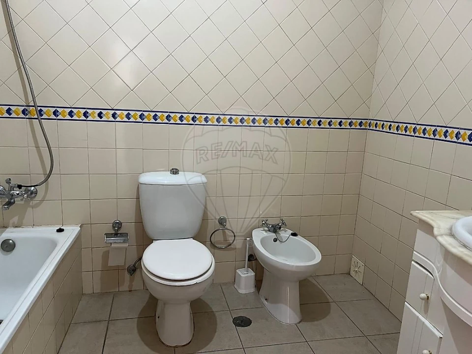 Apartamento T3 para Arrendamento em Almeirim Foto 12