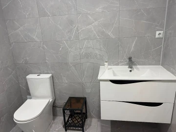 Apartamento T1 para Venda em Baixa da Banheira e Vale da Amoreira