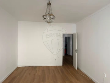 Apartamento T1 para Venda em Baixa da Banheira e Vale da Amoreira