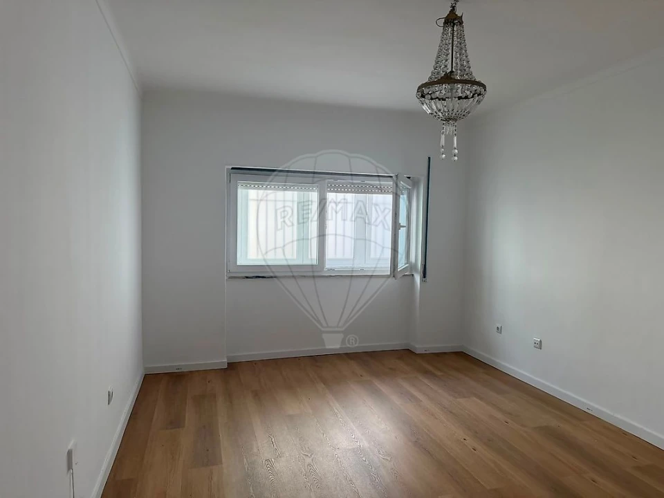 Apartamento T1 para Venda em Baixa da Banheira e Vale da Amoreira Foto 4