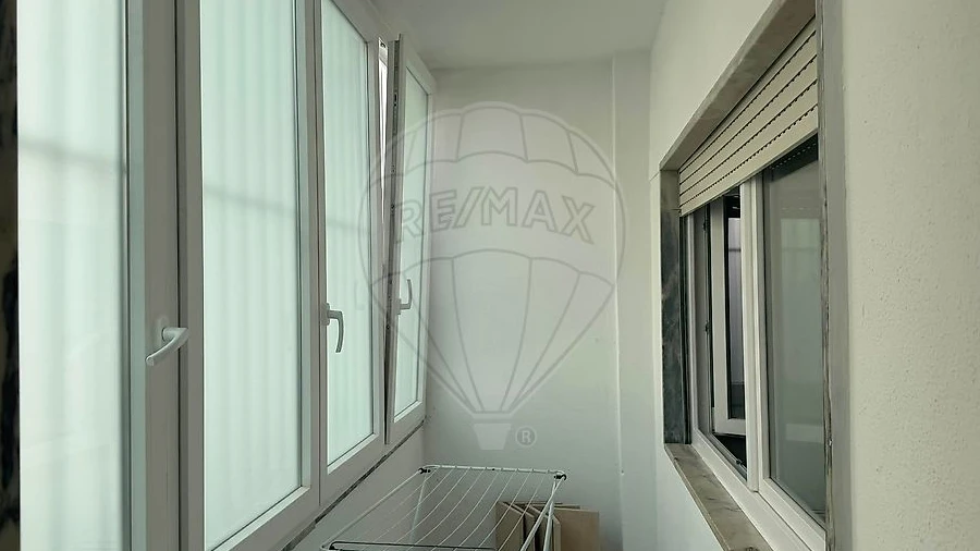 Apartamento T1 para Venda em Baixa da Banheira e Vale da Amoreira