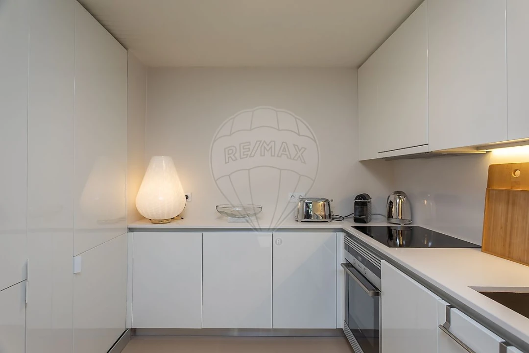 Apartamento T1 para Arrendamento em Avenidas Novas Foto 7