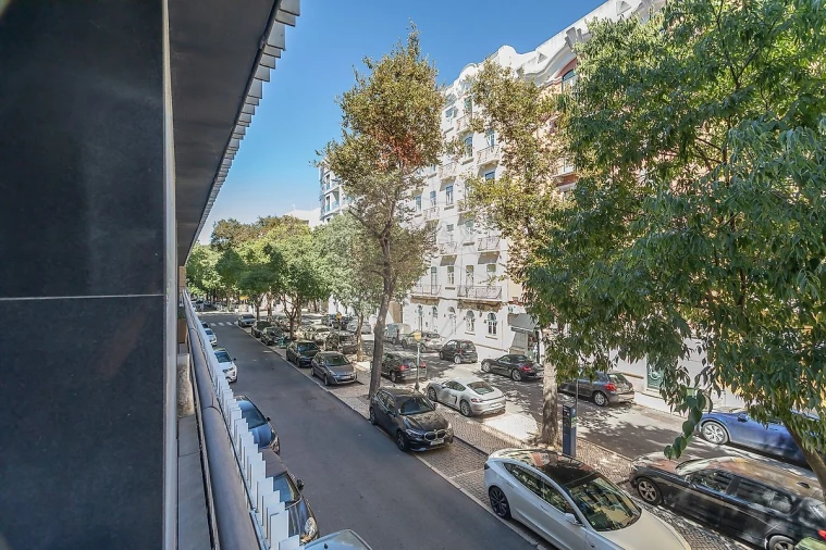 Apartamento T1 para Arrendamento em Avenidas Novas Foto 16