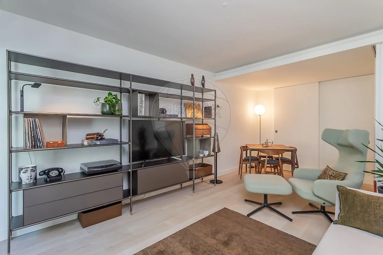 Apartamento T1 para Arrendamento em Avenidas Novas Foto 11