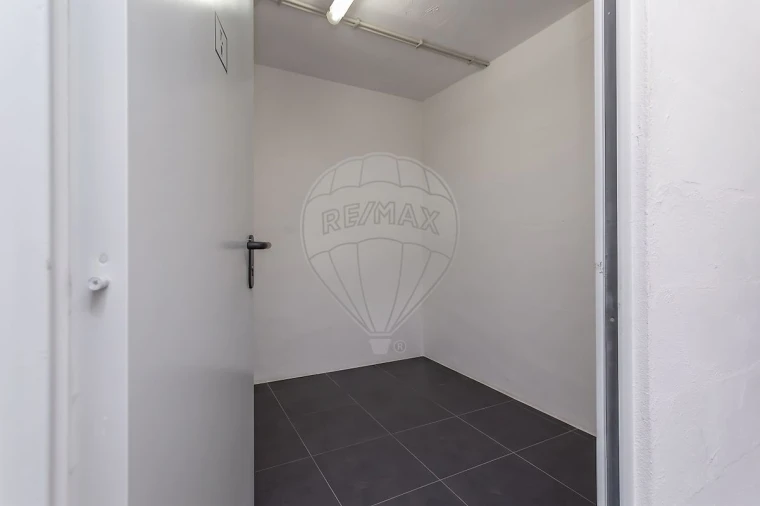 Apartamento T1 para Arrendamento em Avenidas Novas Foto 20