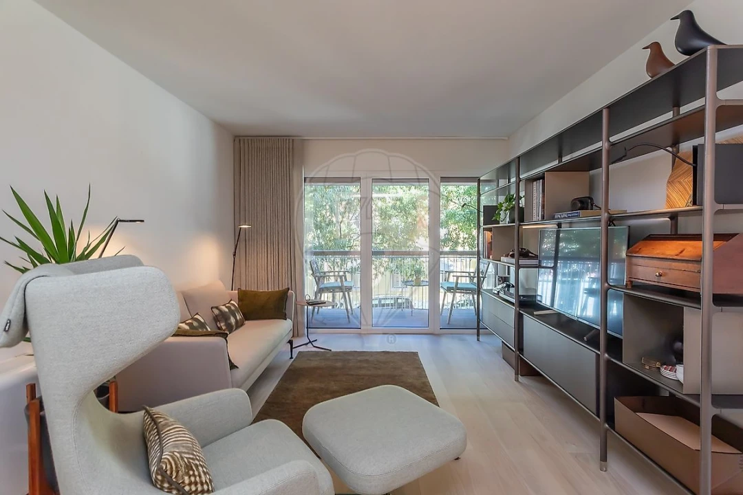 Apartamento T1 para Arrendamento em Avenidas Novas Foto 6