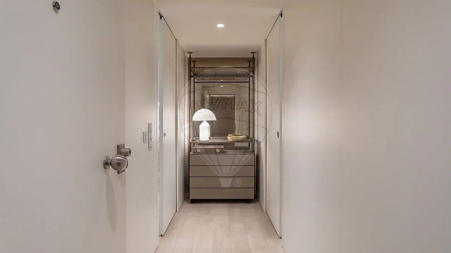 Apartamento T1 para Arrendamento em Avenidas Novas