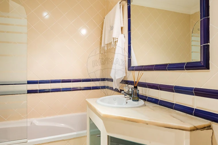 Apartamento T2 para Arrendamento em Santa Maria e São Miguel, São Martinho, São Pedro Penaferrim Foto 23