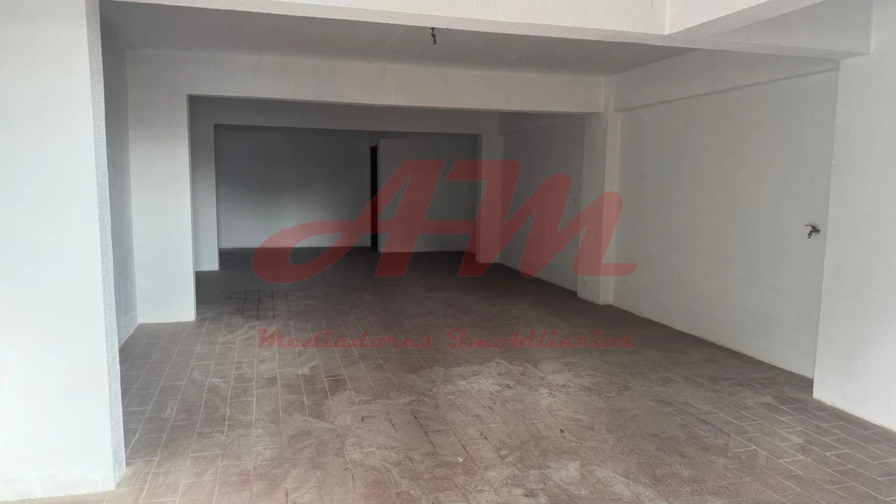 Garagem para Arrendamento em Cacém e São Marcos Foto 3
